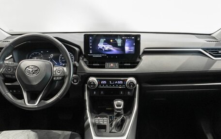 Toyota RAV4, 2024 год, 3 790 500 рублей, 6 фотография