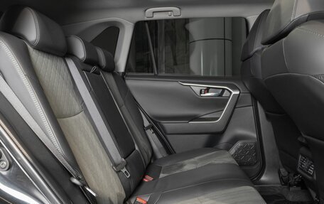 Toyota RAV4, 2024 год, 3 790 500 рублей, 8 фотография
