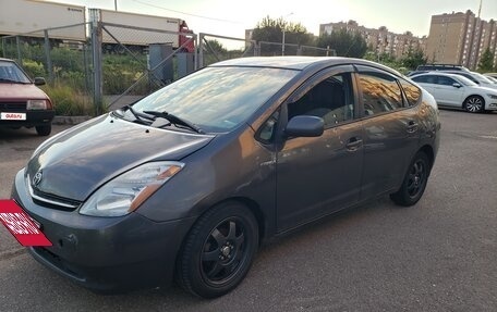 Toyota Prius, 2008 год, 450 000 рублей, 2 фотография