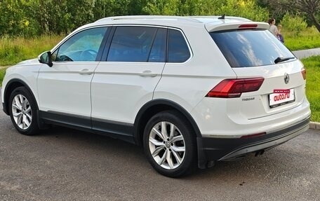 Volkswagen Tiguan II, 2017 год, 2 200 000 рублей, 4 фотография