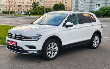 Volkswagen Tiguan II, 2017 год, 2 200 000 рублей, 2 фотография