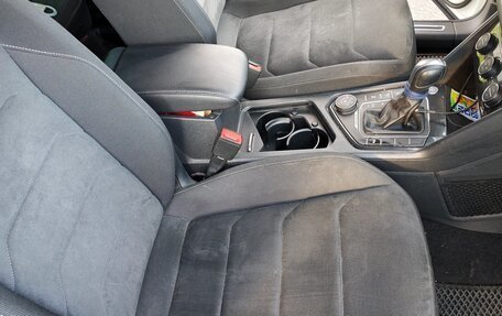 Volkswagen Tiguan II, 2017 год, 2 200 000 рублей, 11 фотография