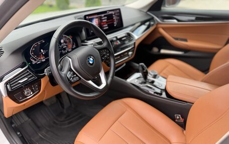 BMW 5 серия, 2021 год, 4 400 000 рублей, 17 фотография