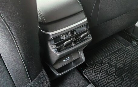 Geely Emgrand, 2023 год, 1 650 000 рублей, 14 фотография
