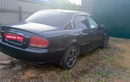 Hyundai Sonata IV рестайлинг, 2005 год, 300 000 рублей, 3 фотография