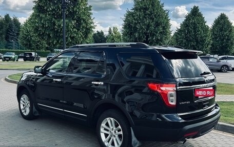 Ford Explorer VI, 2015 год, 1 850 000 рублей, 4 фотография