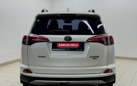 Toyota RAV4, 2016 год, 2 829 000 рублей, 5 фотография