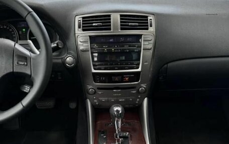 Lexus IS II рестайлинг 2, 2007 год, 1 750 000 рублей, 17 фотография