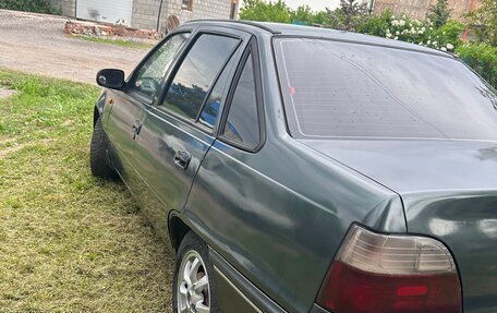 Daewoo Nexia I рестайлинг, 2002 год, 130 000 рублей, 5 фотография