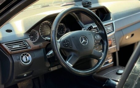 Mercedes-Benz E-Класс, 2011 год, 1 100 000 рублей, 4 фотография