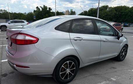 Ford Fiesta, 2015 год, 850 000 рублей, 4 фотография