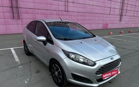 Ford Fiesta, 2015 год, 850 000 рублей, 2 фотография