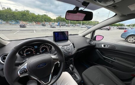 Ford Fiesta, 2015 год, 850 000 рублей, 10 фотография