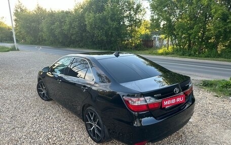 Toyota Camry, 2015 год, 1 950 000 рублей, 6 фотография