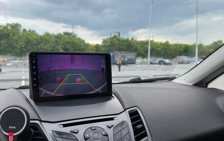 Ford Fiesta, 2015 год, 850 000 рублей, 14 фотография