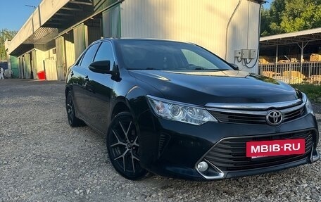 Toyota Camry, 2015 год, 1 950 000 рублей, 14 фотография