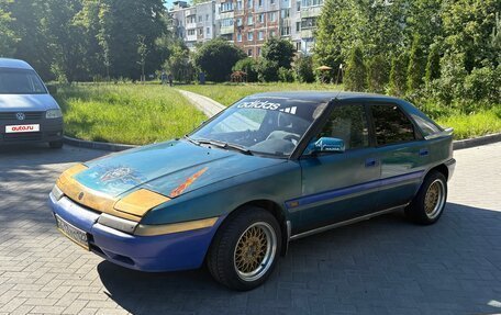 Mazda 323, 1993 год, 350 000 рублей, 2 фотография