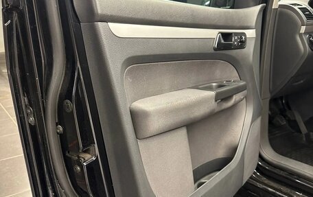 Volkswagen Touran III, 2010 год, 850 000 рублей, 4 фотография