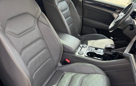 Volkswagen Touareg III, 2020 год, 4 900 000 рублей, 18 фотография