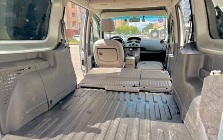 Renault Kangoo II рестайлинг, 2011 год, 1 350 000 рублей, 26 фотография