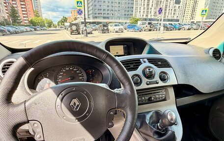 Renault Kangoo II рестайлинг, 2011 год, 1 350 000 рублей, 35 фотография