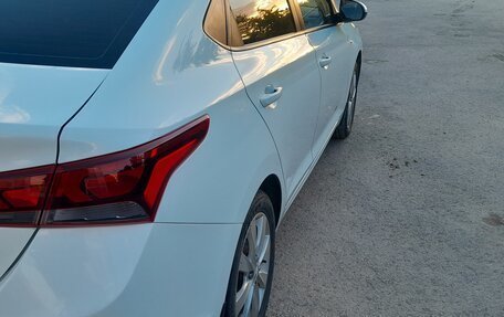 Hyundai Solaris II рестайлинг, 2018 год, 1 200 000 рублей, 7 фотография