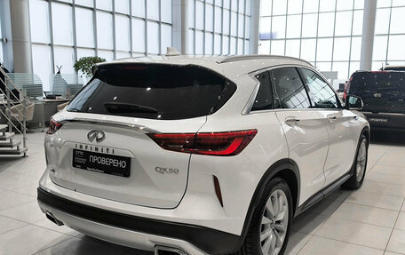 Infiniti QX50 II, 2018 год, 2 650 000 рублей, 9 фотография