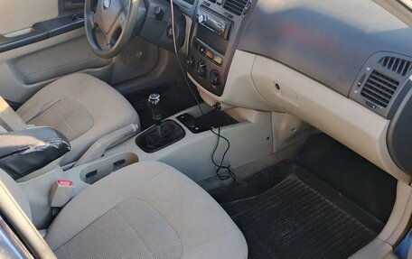 KIA Cerato I, 2005 год, 270 000 рублей, 9 фотография