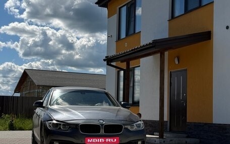 BMW 3 серия, 2018 год, 1 300 000 рублей, 1 фотография