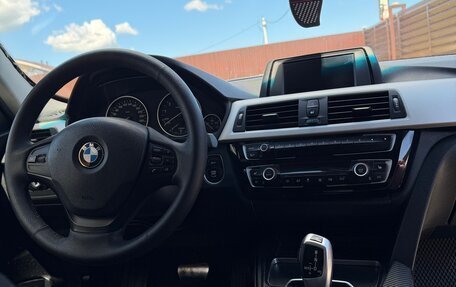 BMW 3 серия, 2018 год, 1 300 000 рублей, 8 фотография