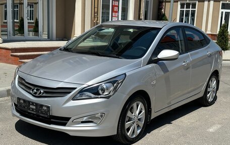 Hyundai Solaris II рестайлинг, 2015 год, 960 000 рублей, 1 фотография