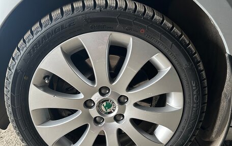 Skoda Superb III рестайлинг, 2010 год, 1 800 000 рублей, 3 фотография