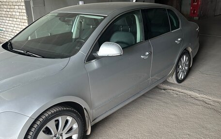 Skoda Superb III рестайлинг, 2010 год, 1 800 000 рублей, 2 фотография