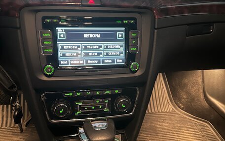 Skoda Superb III рестайлинг, 2010 год, 1 800 000 рублей, 14 фотография