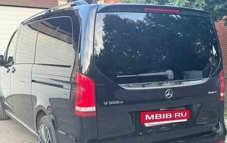 Mercedes-Benz V-Класс, 2022 год, 9 100 000 рублей, 3 фотография