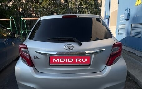 Toyota Vitz, 2016 год, 890 000 рублей, 2 фотография