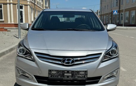 Hyundai Solaris II рестайлинг, 2015 год, 960 000 рублей, 3 фотография