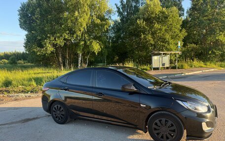 Hyundai Solaris II рестайлинг, 2013 год, 880 000 рублей, 5 фотография