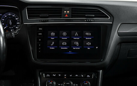 Volkswagen Tiguan II, 2017 год, 2 448 900 рублей, 16 фотография