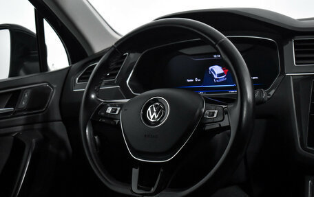 Volkswagen Tiguan II, 2017 год, 2 448 900 рублей, 15 фотография