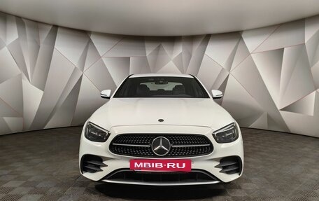 Mercedes-Benz E-Класс, 2021 год, 4 260 000 рублей, 6 фотография
