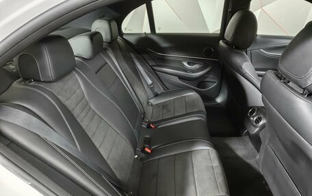Mercedes-Benz E-Класс, 2021 год, 4 260 000 рублей, 19 фотография