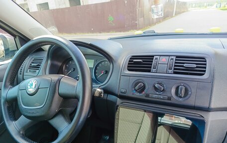 Skoda Fabia II, 2010 год, 450 000 рублей, 15 фотография