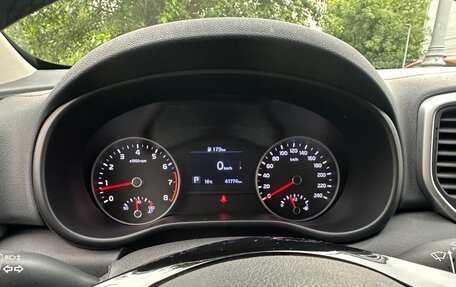 KIA Sportage IV рестайлинг, 2021 год, 2 800 000 рублей, 9 фотография