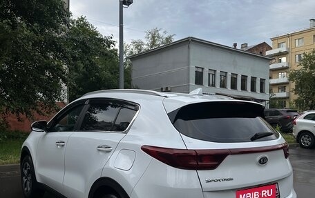 KIA Sportage IV рестайлинг, 2021 год, 2 800 000 рублей, 4 фотография