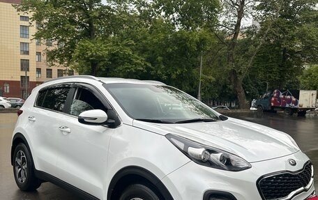 KIA Sportage IV рестайлинг, 2021 год, 2 800 000 рублей, 3 фотография