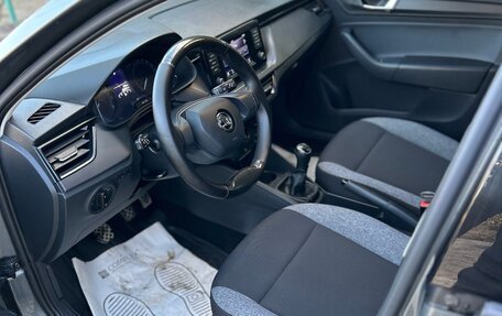 Skoda Rapid II, 2021 год, 1 300 000 рублей, 8 фотография