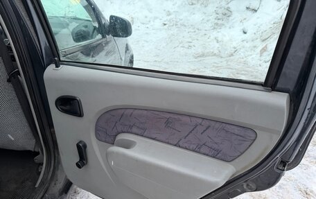 Renault Logan I, 2006 год, 85 000 рублей, 12 фотография