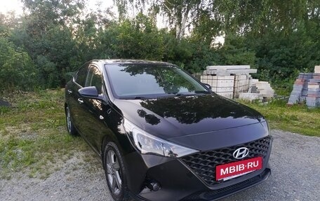 Hyundai Solaris II рестайлинг, 2020 год, 1 400 000 рублей, 1 фотография
