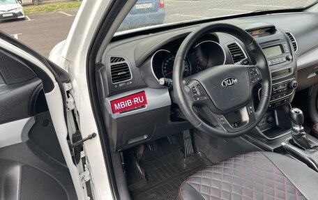 KIA Sorento II рестайлинг, 2013 год, 1 545 000 рублей, 13 фотография